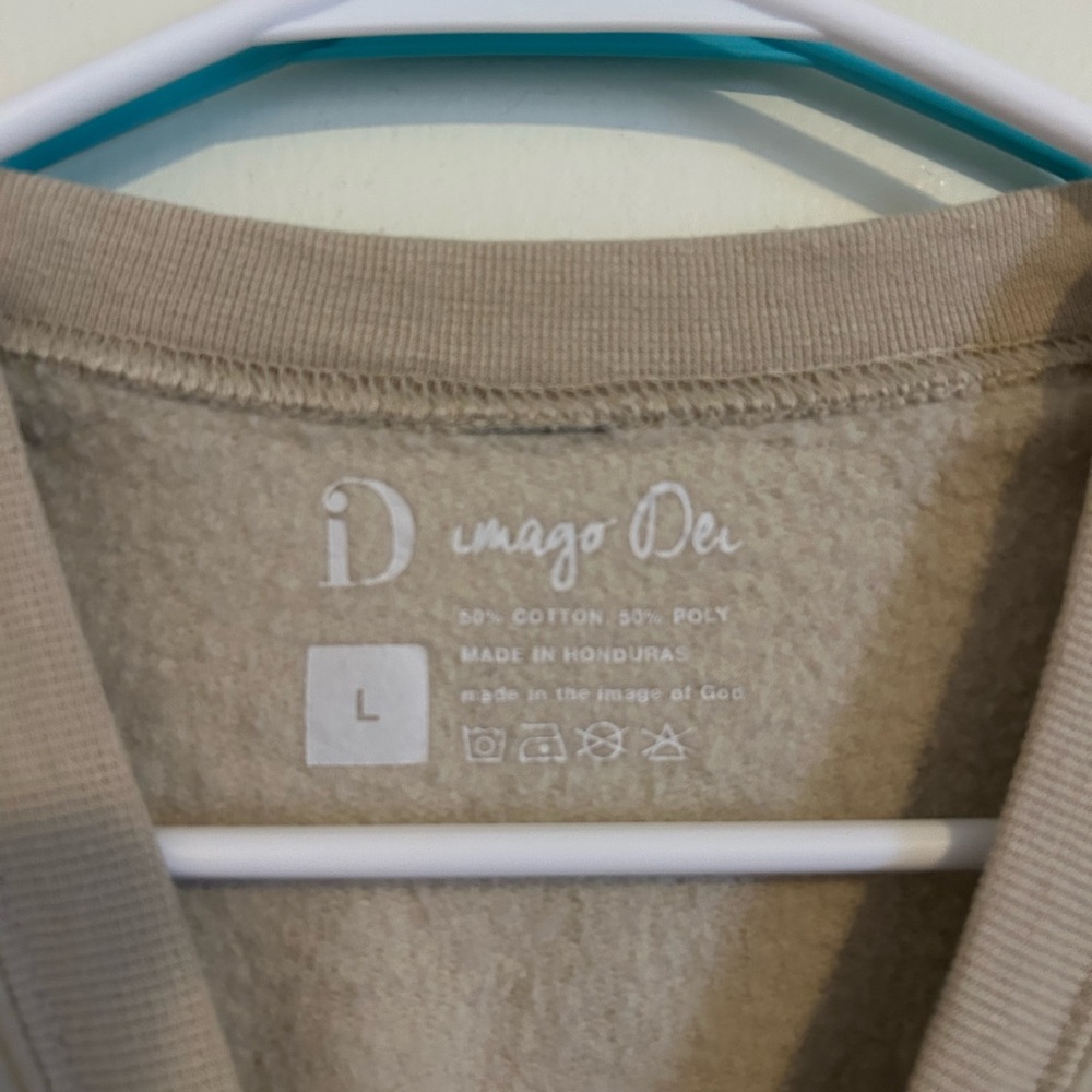 Tan Sweatshirt - Picture 3 of 3